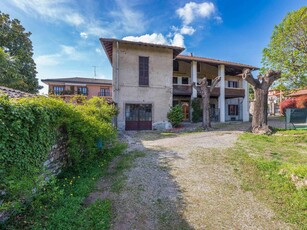 Casa indipendente in vendita a Varese