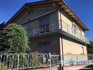 Casa singola in vendita a Capanne - Montignoso