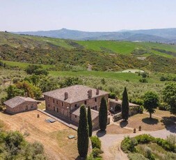 Casale con dependance, piscina e terreno in vendita a Pienza, Val d'Orcia