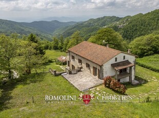 CASALE RUSTICO RISTRUTTURATO IN VENDITA A SAN GIUSTINO, UMBRIA