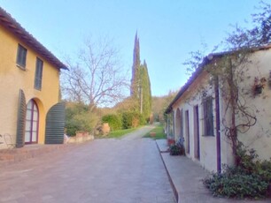 Colonica in Vendita a San Casciano in Val di Pesa