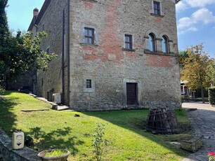 Convento Storico Ristrutturato in Vendita a Tuoro sul Trasimeno