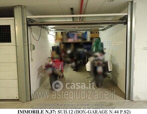 Garage/Posto auto in Vendita in Piazza Giuseppe Garibaldi a Atessa