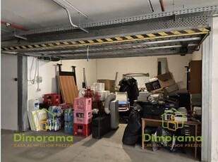 Garage/Posto auto in Vendita in Viale Guglielmo Marconi a Prato