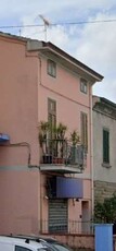 Negozio/Locale commerciale in Vendita in Via Pistoiese a Prato