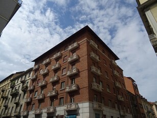 Quadrilocale da ristrutturare in zona Crocetta a Torino