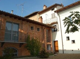 Rustico a San Salvatore Monferrato, 3 bagni, giardino privato, 100 m²