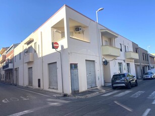 Trilocale con terrazzo a Cagliari