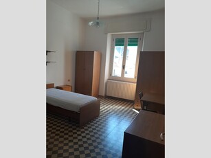 Trilocale in Affitto a Pescara, zona CENTRO, 400€, 70 m², arredato