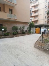 Trilocale in Via de Carolis, 34 in zona Balduina, Trionfale, Montemario a Roma