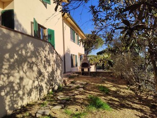 Villa a schiera abitabile in zona Chiesanuova a San Casciano in Val di Pesa