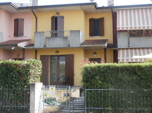 Villa a Schiera in vendita a Bovolone - Zona: Bovolone