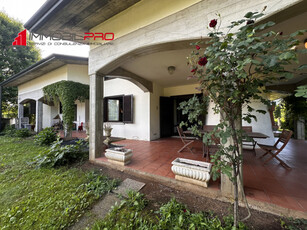 Villa a Schiera in vendita a Isola Vicentina - Zona: Castelnovo