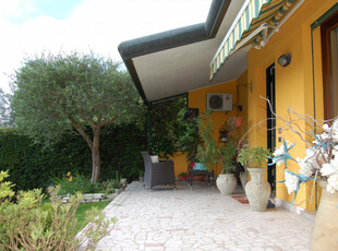Villa Bifamiliare in vendita a Vigonza - Zona: Peraga