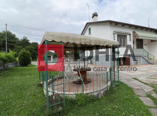 Villa Bifamiliare in vendita a Villorba - Zona: Villorba