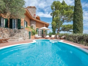 Villa con Piscina in vendita a Porto Santo Stefano