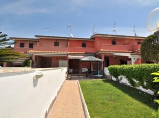 Villa in Vendita a Ardea Ardea
