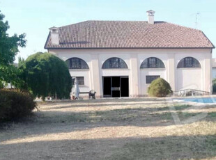 villa in vendita a Castelmassa