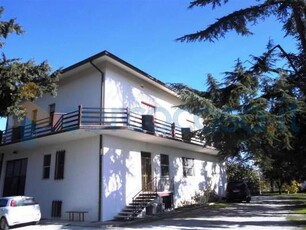 Villa in vendita a Monte San Vito