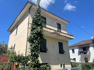 Villa in vendita a Novi Ligure