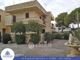 Villa in Vendita in Via dell'Elba 23 a Montalto di Castro