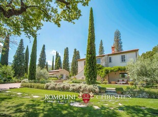 VILLA RISTRUTTURATA CON PISCINA IN VENDITA A CETONA, TOSCANA