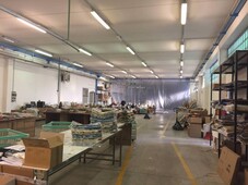 Capannone Industriale in vendita a Cene via Cava, 16
