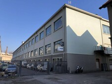 Laboratorio in vendita a Brembate di Sopra via Donizetti 109