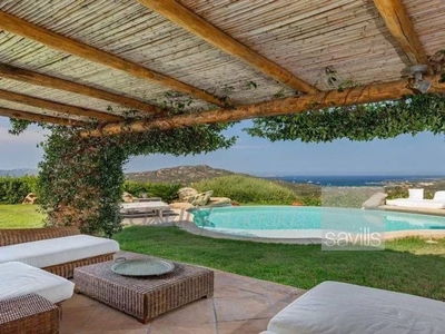 Prestigiosa villa in vendita Olbia, Italia