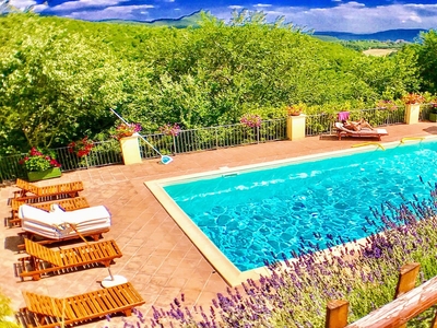 Spoleto Splash: Toretta/wifi/aria condizionata/lavastoviglie - ampia terrazza, patio, giardini