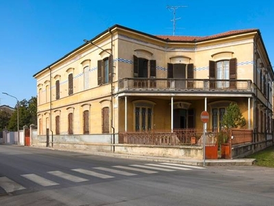 Villa in vendita a Trino Vercelli