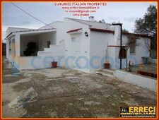 Villa in ottime condizioni, in vendita in Contrada Lamacoppa/san Benedetto 234, Ostuni