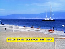 Villetta singola a 20m dal Mare per Soggiorni E/ocure Termali vicino Taormina