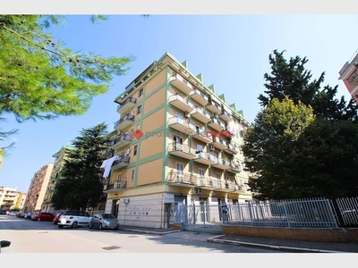 Appartamento in vendita a Foggia, Via De Viti De Marco, 77 - Foggia, FG