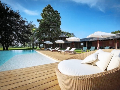 Casa a Villanterio con terrazza, giardino e piscina