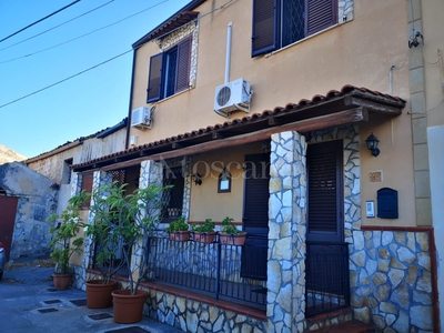 Casa Indipendente a Palermo in Via Monte Rosa, Tommaso Natale