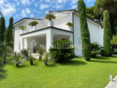 Villa nuova a Forte dei Marmi - Villa ristrutturata Forte dei Marmi