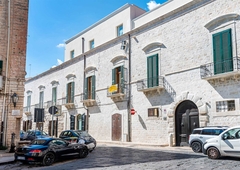 Palazzo in vendita a Trani Barletta-andria-trani