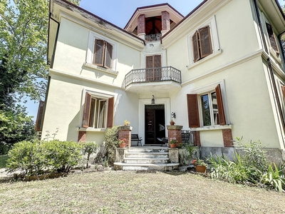 Casa in vendita in Contigliano, Italia