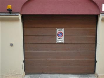 Garage / Posto Auto - Singolo a Parma