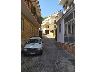 Casa Indipendente in Via Fontana, 12, Messina (ME)