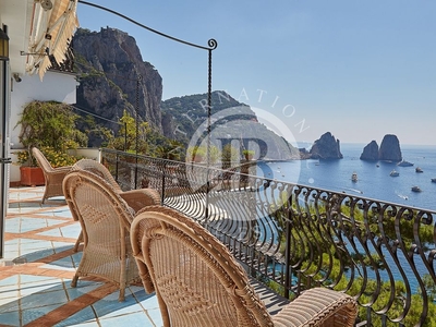 Appartamento di lusso di 100 m² in vendita Capri, Napoli, Campania