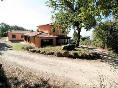 Lussuoso casale in vendita Roccastrada, Italia