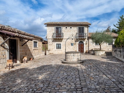 Esclusiva Casa Indipendente di 340 mq in vendita Petralia Soprana, Sicilia
