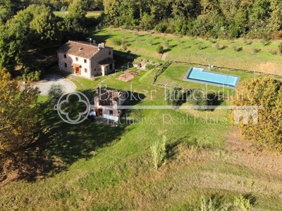 Prestigiosa villa di 330 mq in vendita, Via del Fortino, Montecarlo, Toscana
