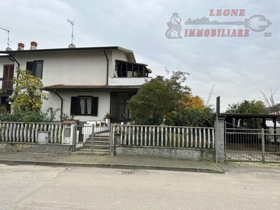 Villa a schiera in vendita a Bornasco