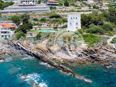 Villa di 320 mq in vendita Sanremo, Liguria