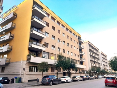 Appartamento in A. Mellusi, Benevento, 5 locali, 3 bagni, posto auto