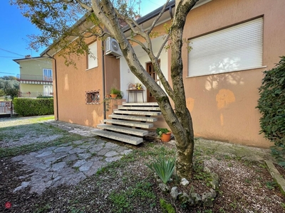 Casa Bi/Trifamiliare in Vendita in Via Belvedere a Bassano del Grappa
