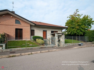 Casa Bi/Trifamiliare in Vendita in Via Legnano a Dairago